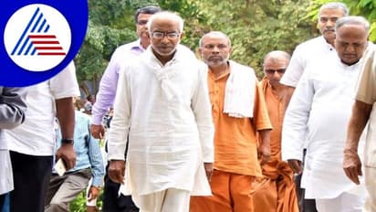  Sri Siddeshwar swamiji: ಪ್ರವಚನದಿಂದ ಸನ್ಮಾರ್ಗ ತೋರಿದ ಮಹಾ ಸಂತ 