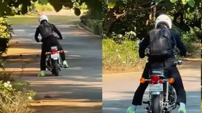 बाइक स्टार्ट करने में स्ट्रगल करते नजर आए एमएस धोनी, सोशल मीडिया पर वायरल हुआ लेटेस्ट वीडियो