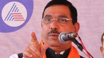 Budget Session: நாடாளுமன்றத்தை முடக்கும் காங்கிரஸ்... அமைச்சர் பிரகலாத் ஜோஷி கடும் கண்டனம்