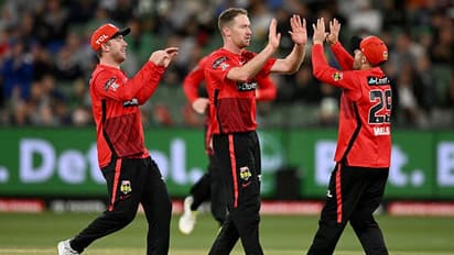 BBL: 5 விக்கெட் வீழ்த்தி அசத்திய டாம் ரோஜர்ஸ்..! எளிய இலக்கை அடிக்க முடியாமல் மெல்பர்ன் ஸ்டார்ஸ் படுதோல்வி