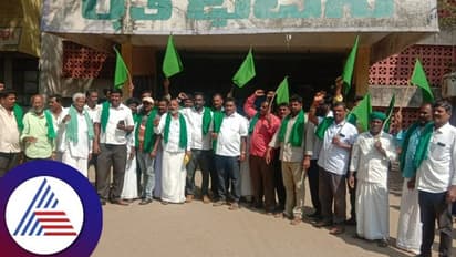 Davanagere: ಪಹಣಿ ಬೆಲೆ ಹೆಚ್ಚಳ ವಿರೋಧಿಸಿ ರೈತರಿಂದ ಪ್ರತಿಭಟನೆ