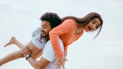 ಗೋವಾದಲ್ಲಿ ರೊಮ್ಯಾಂಟಿಕ್ ಪ್ರೀ-ವೆಡ್ಡಿಂಗ್ ಶೂಟ್ ಮಾಡಿಸಿದ ಕಿರುತೆರೆ ಜೋಡಿ ಪ್ರಿಯಾ- ಸಿದ್ದು