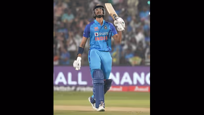 IND vs SL 2022-23, 2nd T20I: Axar's heroics in vain as Lanka pulls back to level series; Twitter upset