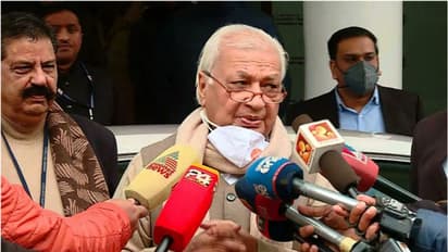 മുഖ്യമന്ത്രിക്ക് മധുരം നൽകിയതിൽ വ്യാഖ്യാനങ്ങൾ വേണ്ട, ചാന്‍സലര്‍ ബില്ലില്‍ ഒപ്പിടില്ലെന്ന സൂചനയുമായി ഗവര്‍ണര്‍