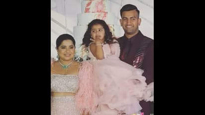 దిల్‌రాజు మనవరాలు బర్త్ డే బాష్‌లో అల్లు అర్జున్‌, స్నేహారెడ్డి, మంచు విష్ణు, అరవింద్‌, సునీత.. తారల సందడి..