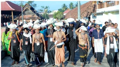 നഗരപ്രദക്ഷിണം കഴിഞ്ഞു, അമ്പലപ്പുഴ സംഘം എരുമേലിയിലേക്ക്