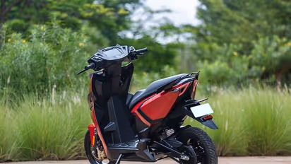 കാണാൻ ലളിതം, മൈലേജിനാല്‍ സുന്ദരം;  എത്തീ, സിംപിൾ വൺ ഇലക്ട്രിക്ക് സ്‍കൂട്ടര്‍