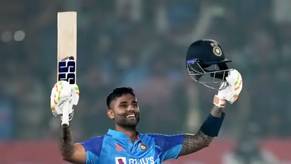 'Suryakumar Yadav can change the game by just scoring 30 to 50 runs' - Dinesh Chandimal