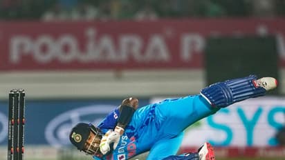 10 PHOTOS में देखें सूर्या का तूफान, श्रीलंका को क्या गजब धोया भाई...