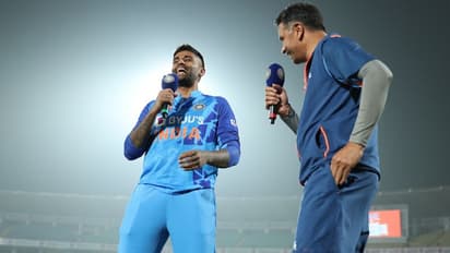 ಸೂರ್ಯಕುಮಾರ್ ಯಾದವ್ ಚಿಕ್ಕವನಿದ್ದಾಗ ನನ್ನ ಬ್ಯಾಟಿಂಗ್ ನೋಡಿಲ್ಲ ಅನ್ಸತ್ತೆ: ರಾಹುಲ್ ದ್ರಾವಿಡ್