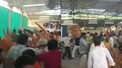 తమిళనాడు బీజేపీలో అంతర్గత పోరు.. కూర్చిలతో కొట్టుకున్న నేతలు...