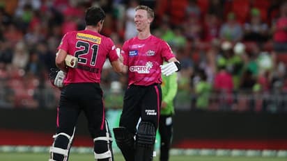 BBL: ஹென்ரிக்ஸ், ஜோர்டான் சில்க் அதிரடி அரைசதம்..! சிட்னி தண்டரை ஈசியா வீழ்த்தி சிட்னி சிக்ஸர்ஸ் அபார வெற்றி