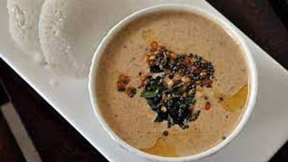 இட்லி என்றால் இனிமே எள்ளு சட்னி தான் வேண்டும் என்பார்கள் !