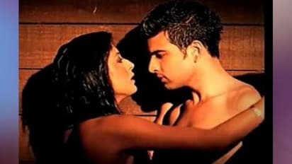 பெண்களை இப்படி கிஸ் அடிச்சா சொக்கி போவாங்க.. இதை ட்ரை பண்ணி பாருங்க! 