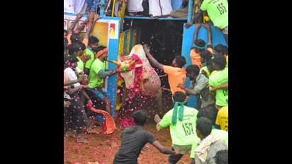 200க்கும் மேற்பட்ட காளைகள் சீறிப் பாய்ந்த அரியலூர் ஜல்லிக்கட்டு போட்டி