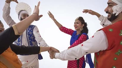 Lohri 2023: लोहड़ी की शान है भांगड़ा और गिद्दा नृत्य, जानें इन दोनों में क्या अंतर है?