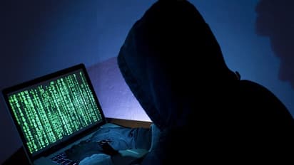 കയ്യില്‍ ഐഫോണാണോ? ശ്രദ്ധിക്കുക; ആന്‍ഡ്രോയ്‌ഡിനേക്കാള്‍ ഹാക്കിംഗ് സാധ്യത- റിപ്പോര്‍ട്ട് 