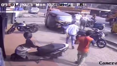 ഒറ്റപ്പാലത്ത് കാറും ലോറിയും കൂട്ടിയിടിച്ചു; തൃത്താല സ്വദേശി മരിച്ചു