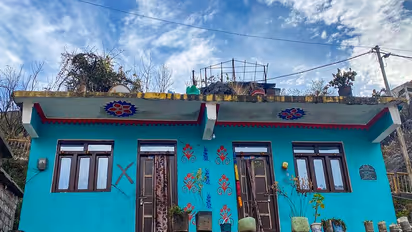 Joshimath land subsidence: Officials mark buildings on danger zones with red cross; check details