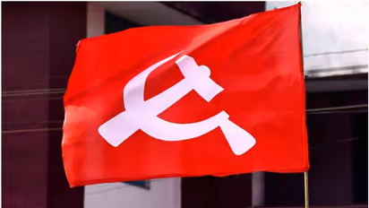 പാലക്കാട് സിപിഎമ്മിൽ കൂട്ടരാജി; കുഴൽമന്ദം മുൻ ഏരിയ കമ്മിറ്റി അംഗം ഉള്‍പ്പെടെ നാല് നേതാക്കൾ കോണ്‍ഗ്രസിലേക്ക്