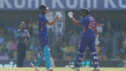 హిట్‌మ్యాన్, శుభ్‌మన్ సెంచరీలు... ఇండోర్‌లో రెచ్చిపోయి ఆడుతున్న భారత్ 