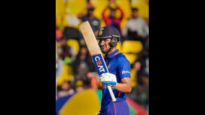 ಶುಭ್ಮನ್ ಗಿಲ್ ಭರ್ಜರಿ ಶತಕ, ಬೃಹತ್ ಮೊತ್ತದತ್ತ ಟೀಂ ಇಂಡಿಯಾ..!