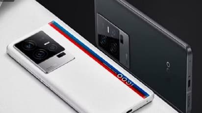 క్వాల్ కం ఫాస్టెస్ట్ ప్రాసెసర్ బెస్ట్ 5జి స్మార్ట్ ఫోన్.. బ్యాంక్ కార్డ్స్ పై భారీ డిస్కౌంట్..