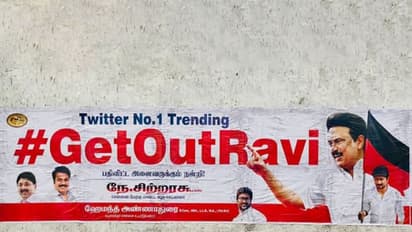 तमिलनाडु में चढ़ा सियासी पारा: गवर्नर ने खुद को बताया तमिझगम का राज्यपाल, विरोध में 'गेट आउट रवि' के पोस्टर्स