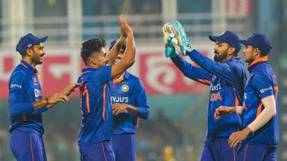 IND vs SL: தசுன் ஷனாகாவின் போராட்ட சதம் வீண்..! முதல் ஒருநாள் போட்டியில் இலங்கையை வீழ்த்தி இந்தியா அபார வெற்றி