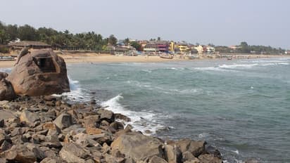 நெல்லையில் நண்பனின் பிறந்தநாளை கொண்டாடிவிட்டு கடலில் குளித்த மாணவன் பலி