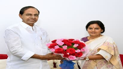 తెలంగాణ కొత్త సీఎస్గా శాంతికుమారి.. బాధ్యతల స్వీకరణ, కేసీఆర్తో భేటీ