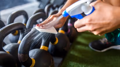 6 ways to avoid fungi, germs, and bacteria from your gym wear and equipment