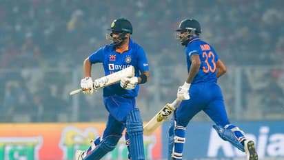 IND V/S SL: भारत ने दूसरे वनडे में के साथ सीरीज भी जीती, शुरूआती झटकों के बाद टीम इंडिया ने कैसे जीता मुकाबला?