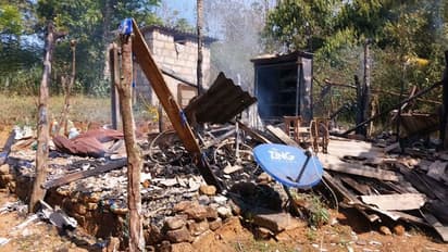 ഭര്ത്താവ് മരിച്ചു, താമസം നാട്ടുകാർ കെട്ടിക്കൊടുത്ത ഷെഡ്ഡില്; വീട് അഗ്നിക്കിരയായതിന്റെ വേദനയില് സരിത