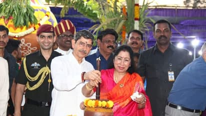 ஆளுநர் மாளிகை பொங்கல் கொண்டட்டத்தில் பங்கேற்ற ஓபிஎஸ்-இபிஎஸ்… புறக்கணித்தார் மு.க.ஸ்டாலின்!!