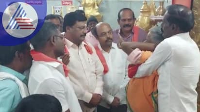 ಕೋಲಾರದಿಂದ ಸ್ಪರ್ಧೆ ಫಿಕ್ಸ್ ಬೆನ್ನಲ್ಲೇ ಸಿದ್ದು ಮನೆ ದೇವರ ಭವಿಷ್ಯ: ಎರಡು ಕ್ಷೇತ್ರಗಳಲ್ಲಿ ನಿಲ್ಲುವಂತೆ ಸೂಚನೆ!