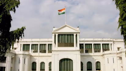 ஆர்.என்.ரவியை தரக்குறைவாக விமர்சித்த திமுக பிரமுகர் சிவாஜி கிருஷ்ணமூர்த்தி! ஆளுநர் மாளிகை எடுத்த அதிரடி முடிவு