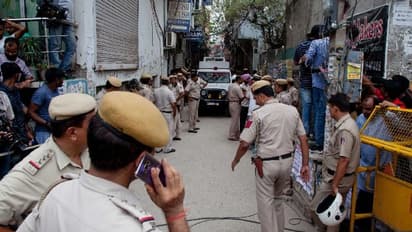 पुणे से दर्दनाक खबर: घर में मिली एक ही परिवार के 4 लोगों की लाश, पति-पत्नी और जवान बेटा-बेटी शामिल