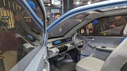 വാങ്ങിയാലും ഓടിച്ചാലും കീശ കീറില്ല, വരുന്നൂ ഇന്ത്യയിലെ ആദ്യ സോളാര്‍ കാര്‍!