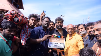 சபரிமலையில் யோகி பாபு நடிக்கும் 'சன்னிதானம் PO' படத்தை கிளாப் அடித்து துவங்கி வைத்த விக்னேஷ் சிவன்!