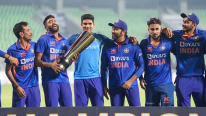 మరీ ఇంత చెత్తగా ఓడిపోతారా..! మూడో వన్డే ఓటమిపై శ్రీలంక జట్టును వివరణ కోరిన లంక బోర్డు...