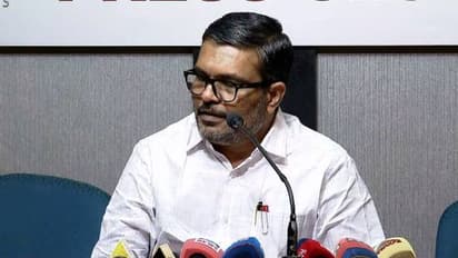 ക്രിക്കറ്റ് മാച്ചിൽ കാണികൾ കുറഞ്ഞ സംഭവം; പഴി സർക്കാരിന്റെ തലയിൽ കെട്ടി വയ്ക്കരുതെന്ന് മന്ത്രി എം ബി രാജേഷ്