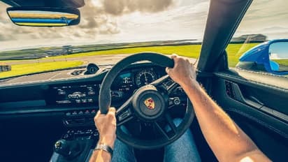 കാറുകൾ തിരഞ്ഞെടുക്കുന്പോൾ.... പുരുഷ മന:ശാസ്ത്രവുമായി ബന്ധപ്പെട്ട പുതിയൊരു പഠനം ഇതാ!