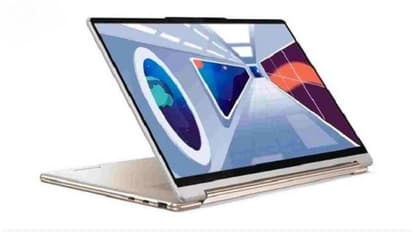 లెనోవో టూ-ఇన్-వన్ ల్యాప్టాప్.. టచ్ స్క్రీన్, పవర్ ఫుల్ ప్రాసెసర్తో 15నిమిషాల్లో చార్జ్..