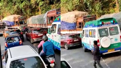 താമരശ്ശേരി ചുരത്തില് ആംബുലന്സിന്റെ വഴിമുടക്കി മുന്നില് കാര്; ഡ്രൈവര്ക്കെതിരെ കേസ്, പിഴ