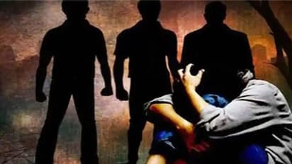 ಬೆಂಗಳೂರಿನಲ್ಲಿ ಬಸ್ಗಾಗಿ ಕಾಯುತ್ತಿದ್ದ ಮಹಿಳೆಯನ್ನ ಕರೆದೊಯ್ದು ಸಾಮೂಹಿಕ ಬಲಾತ್ಕಾರ!