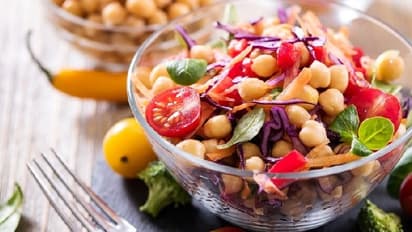 മഞ്ഞുകാലത്ത് പ്രമേഹം നിയന്ത്രിക്കാൻ ഭക്ഷണത്തില് ശ്രദ്ധിക്കാം ഇവ...