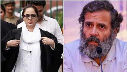 ഭാരത് ജോഡോ യാത്ര കശ്മീരിലേക്ക് കടക്കാനിരിക്കെ കോൺഗ്രസിന് തിരിച്ചടി; കത്വ കേസ് അഭിഭാഷക പാർട്ടി വിട്ടു