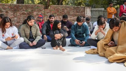 లైంగికంగా వేధిస్తున్నారు.. చంపుతామని బెదిరిస్తున్నారు.. రెజ్లింగ్ సమాఖ్య అధ్యక్షుడిపై రెజ్లర్ల ఆరోపణలు