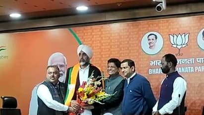 పంజాబ్ కాంగ్రెస్ కు మరో షాక్.. పార్టీ గుడ్ బై చెప్పి బీజేపీలో చేరిన మాజీ మంత్రి మన్ప్రీత్ సింగ్ బాదల్